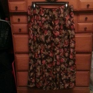 Ladies Skirt